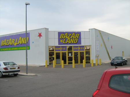 Bazarland reprend un magasin Centrakor dans les Pyrénées-Orientales.