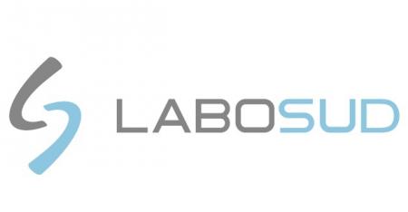 Labosud pose la première pierre de son futur siège social à Garosud.