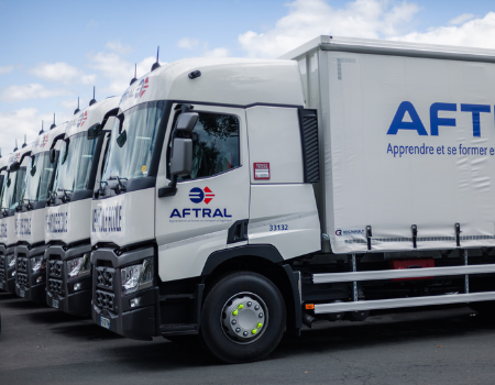 Illustration de Se former aux métiers qui recrutent dans le transport et la logistique avec l'Aftral Montauban, Albi et Rodez