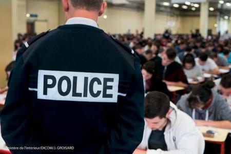 La Police nationale recrute 2 500 gardiens de la paix en 2022 : inscriptions jusqu'au 22 juillet.